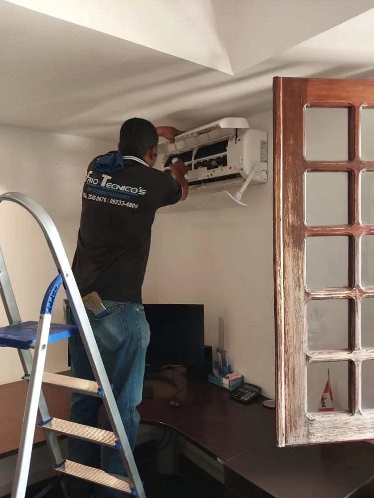 Manutenção de Ar Condicionado